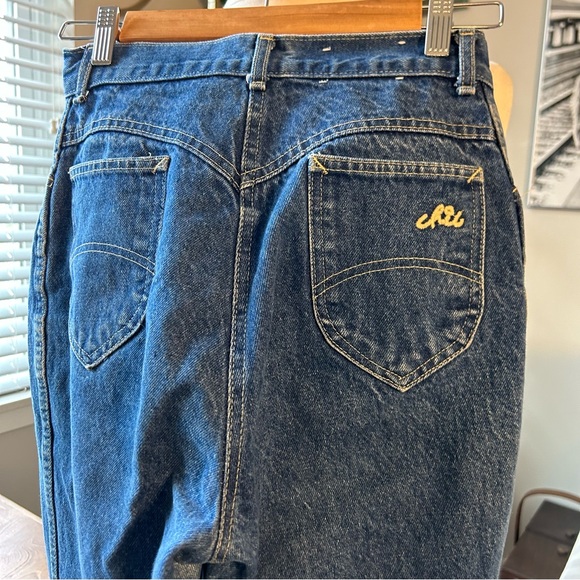 Vintage 90’s Chic Denim Jeans - Picture 5 of 6